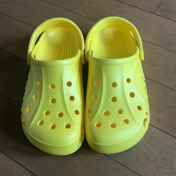 Classic Crocs size 7 - Picture 2 of 4